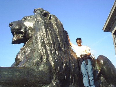 in trafalgur Towers with Lion